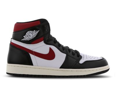 jordan retro 1 high og footlocker