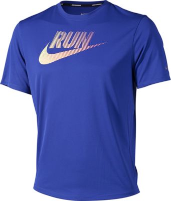 Nike Running CHALLENGER SWOOSH RUN HERREN LAUFSHIRT KURZ product photo