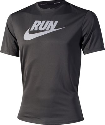 Nike Running CHALLENGER LEGEND SWOOSH RUN HERREN LAUFSHIRT KURZ product photo