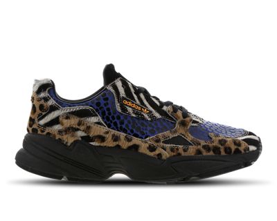 adidas falcon footlocker